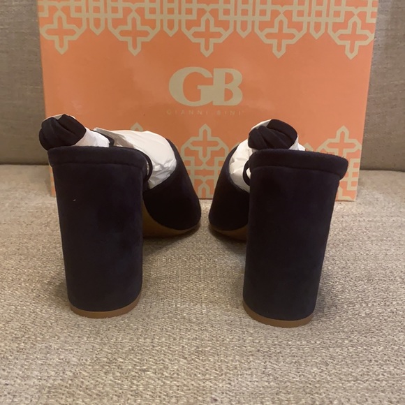 NWT GB navy suede ankle tie block heels - size 7 - Picture 5 of 10